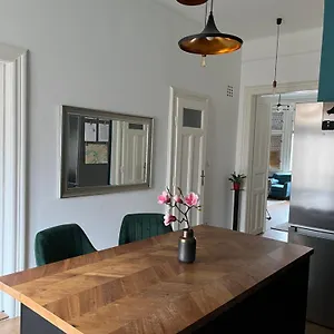 Central Szeged Apartment Apartman